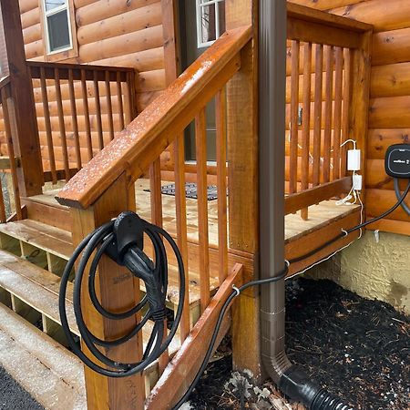 Mountains R Calling, Cozy Hideaway, King Beds, Hot-Tub, Arcade, Ev Ready Pigeon Forge Exterior photo