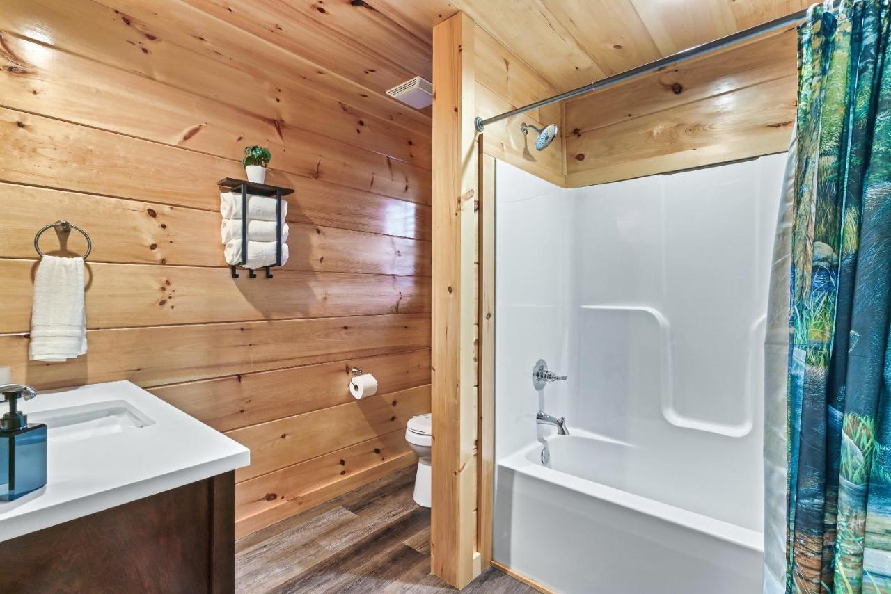 Mountains R Calling, Cozy Hideaway, King Beds, Hot-Tub, Arcade, Ev Ready Pigeon Forge Exterior photo