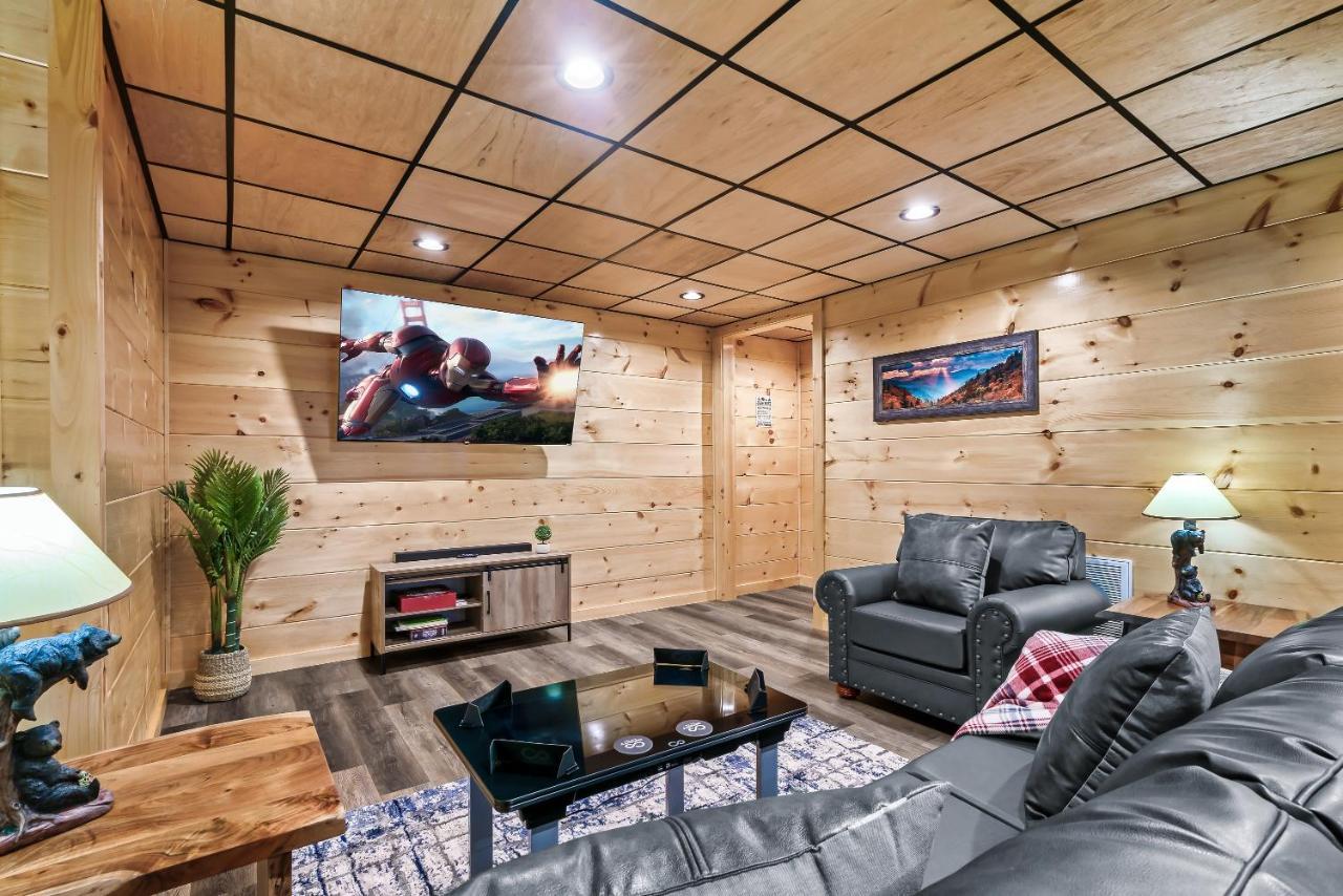 Mountains R Calling, Cozy Hideaway, King Beds, Hot-Tub, Arcade, Ev Ready Pigeon Forge Exterior photo