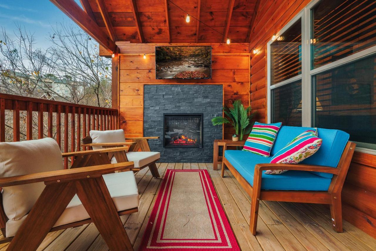 Mountains R Calling, Cozy Hideaway, King Beds, Hot-Tub, Arcade, Ev Ready Pigeon Forge Exterior photo