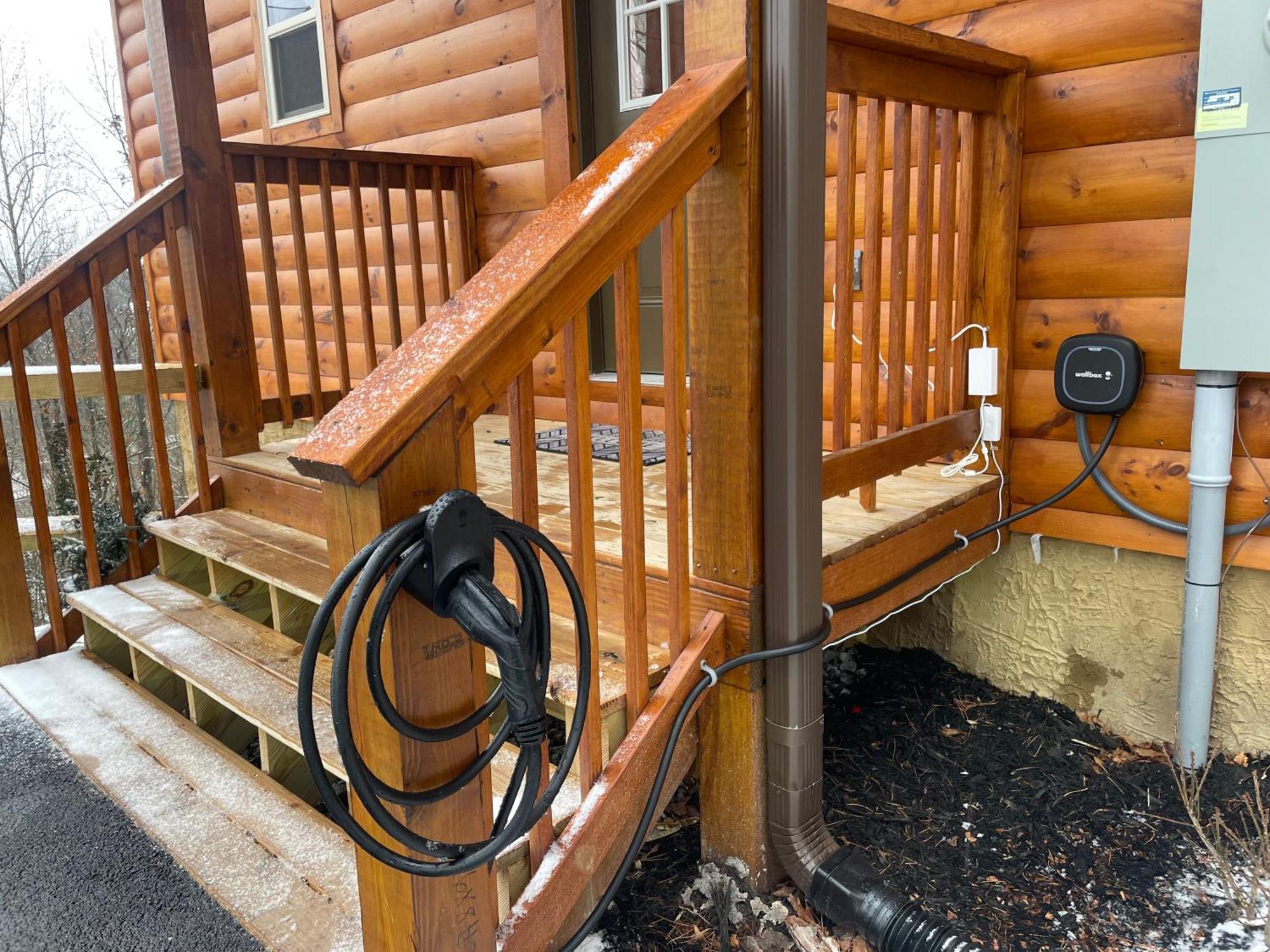 Mountains R Calling, Cozy Hideaway, King Beds, Hot-Tub, Arcade, Ev Ready Pigeon Forge Exterior photo